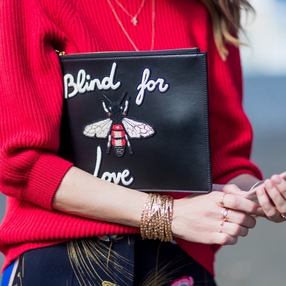 Gucci Bee Clutch - Picture 3 of 4